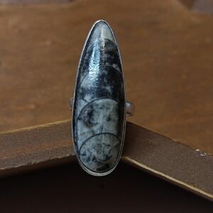 Elegant Black and White Stone Ring